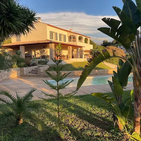 Familiale, Vue Et Campagne