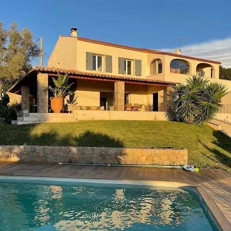 Familiale, Vue Et Campagne