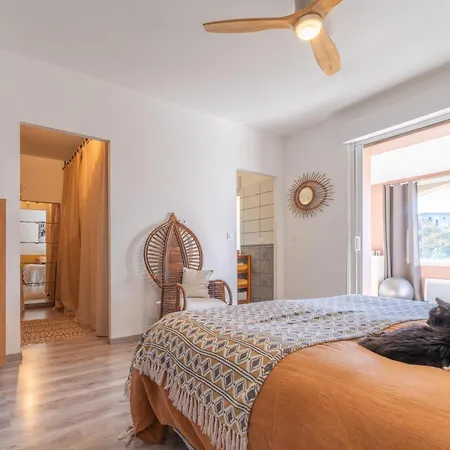 Familiale, Vue Et Campagne