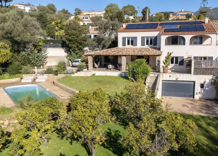 Villa Familiale, Vue Et Campagne